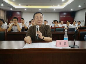 公交集團中層及四五級學研班開展首屆辯論賽